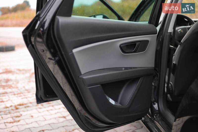 Універсал SEAT Leon 2014 в Ужгороді
