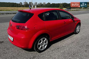 Хетчбек SEAT Leon 2010 в 