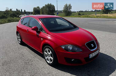 Хетчбек SEAT Leon 2010 в 