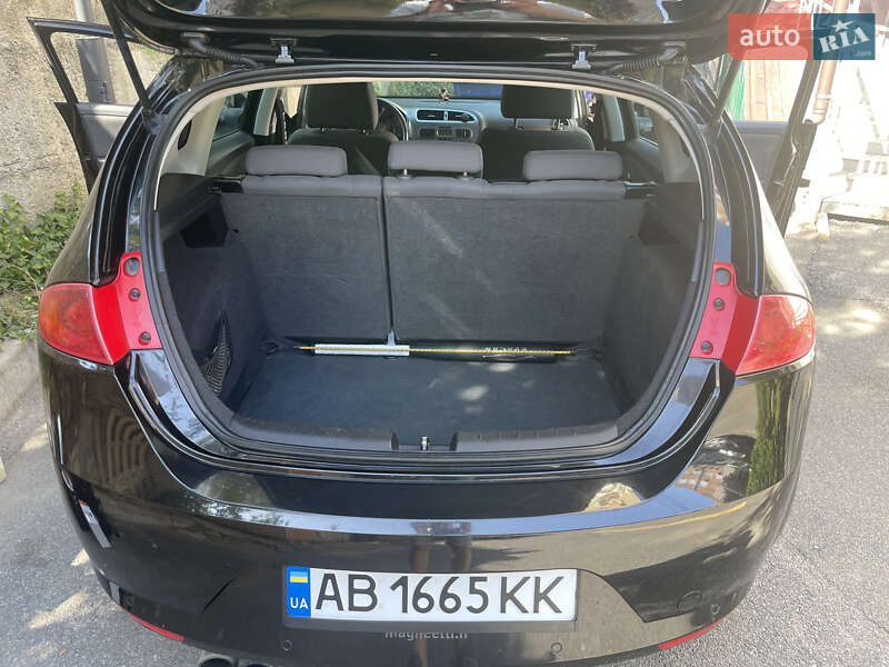 Хетчбек SEAT Leon 2008 в Вінниці