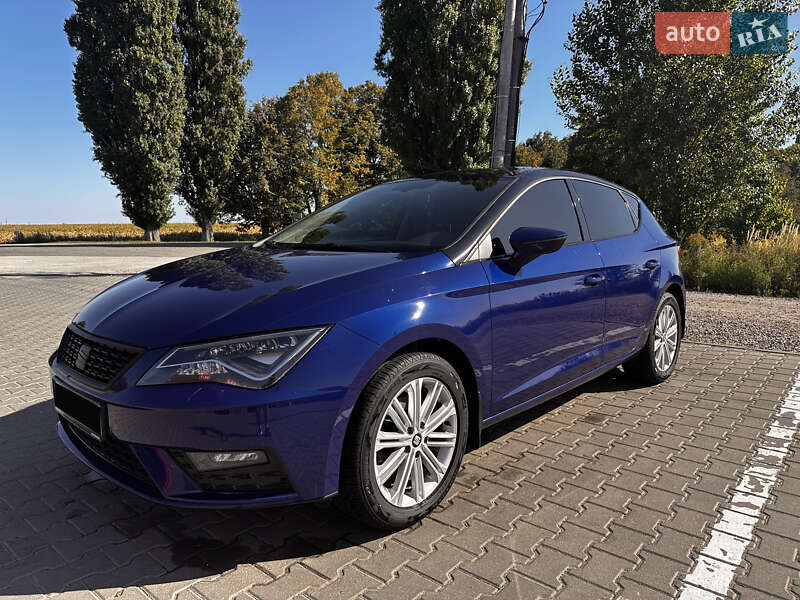 Хэтчбек SEAT Leon 2017 в Киеве