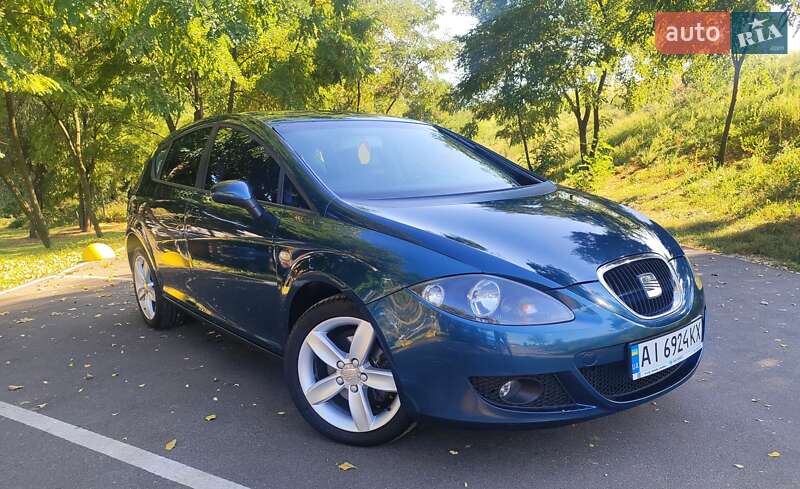 Хэтчбек SEAT Leon 2006 в Киеве