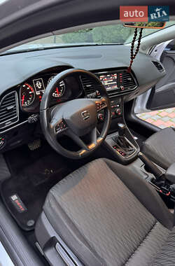 Хэтчбек SEAT Leon 2013 в 