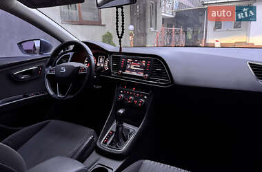 Хэтчбек SEAT Leon 2013 в 