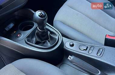 Хэтчбек SEAT Leon 2011 в 