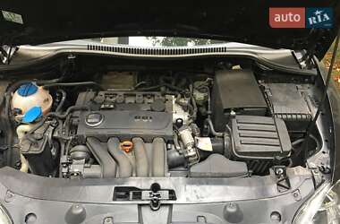 Хэтчбек SEAT Leon 2008 в 