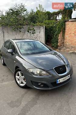 Хетчбек SEAT Leon 2009 в 