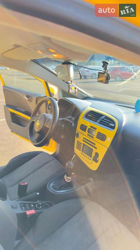 Хетчбек SEAT Leon 2006 в Одесі