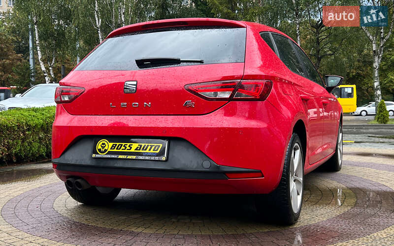 Хэтчбек SEAT Leon 2014 в Львове