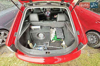 Хэтчбек SEAT Leon 2004 в 