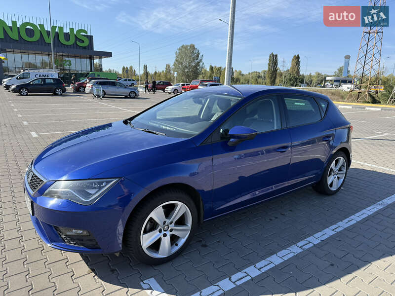 Хэтчбек SEAT Leon 2017 в Киеве