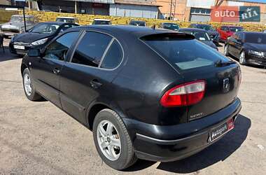 Хетчбек SEAT Leon 2001 в 
