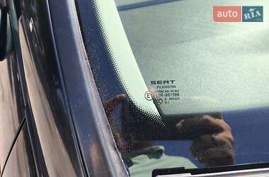 Хэтчбек SEAT Leon 2013 в 