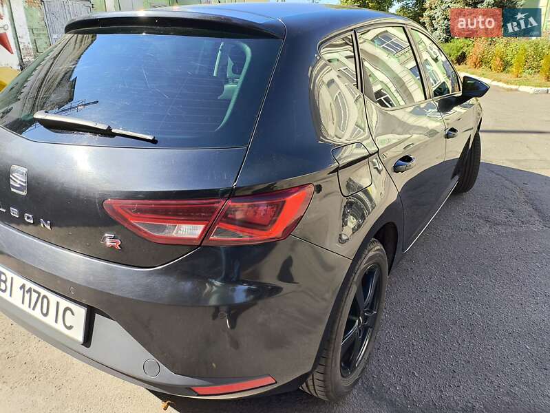 Хэтчбек SEAT Leon 2013 в Лубнах