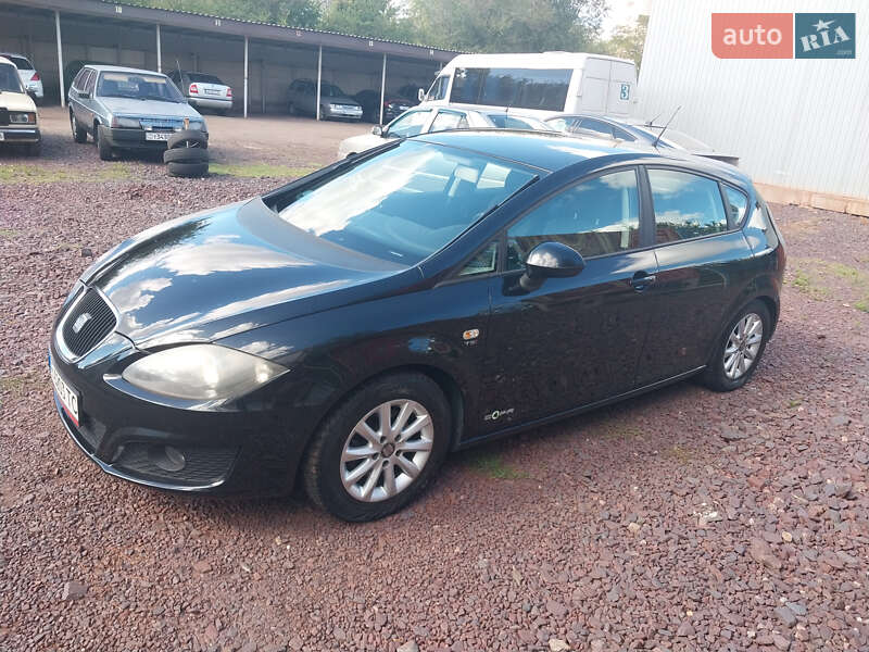 Хэтчбек SEAT Leon 2012 в Кривом Роге