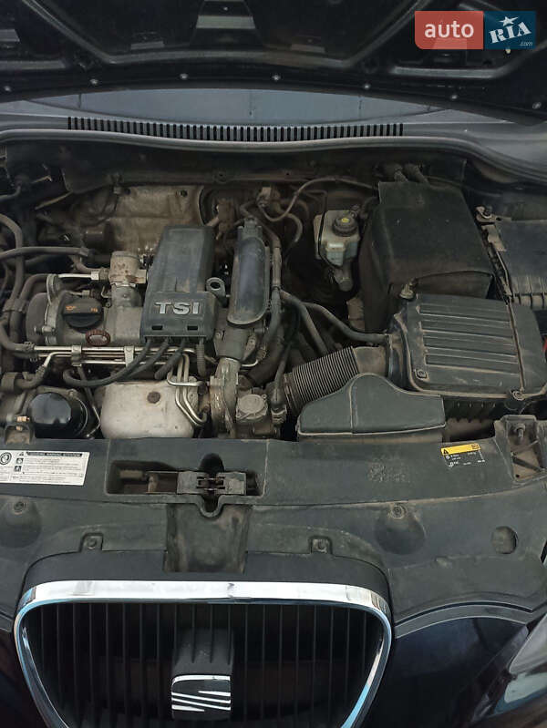 Хэтчбек SEAT Leon 2012 в Кривом Роге