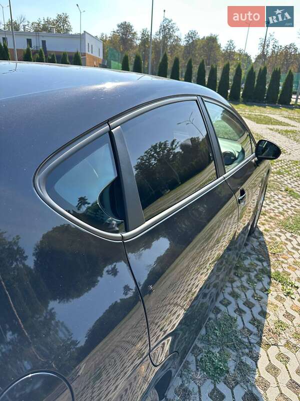 Хэтчбек SEAT Leon 2009 в Харькове