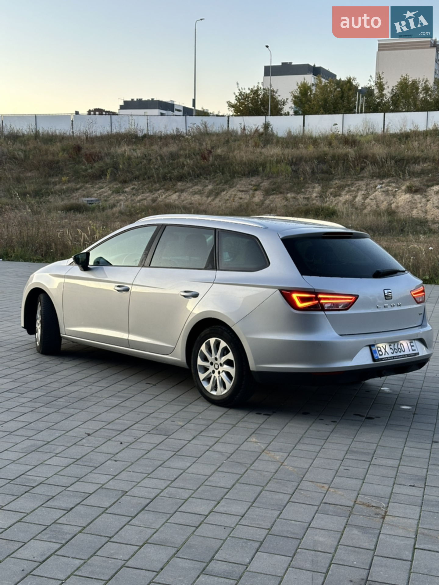 2015 SEAT Leon - мініатюра 3