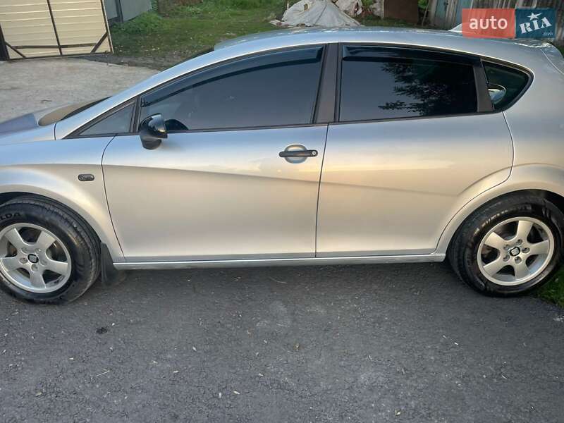 Хэтчбек SEAT Leon 2008 в Перемышлянах фото 5 Хэтчбек SEAT Leon 2008 в Перемышлянах