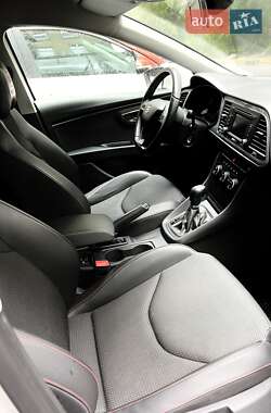 Хэтчбек SEAT Leon 2013 в 