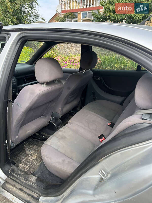 Хэтчбек SEAT Leon 2001 в Броварах