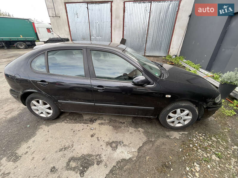 Хэтчбек SEAT Leon 2005 в Луцке