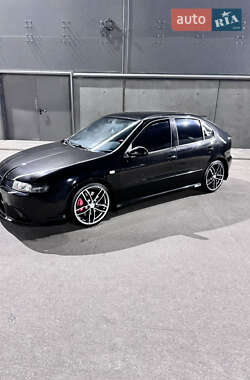 Хэтчбек SEAT Leon 2004 в 