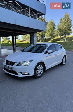 Хэтчбек SEAT Leon 2013 в Киеве