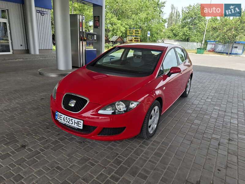 Хэтчбек SEAT Leon 2005 в Николаеве
