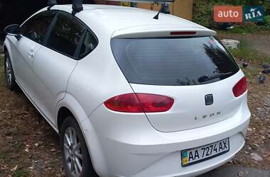 Хэтчбек SEAT Leon 2010 в 