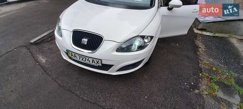 Хетчбек SEAT Leon 2010 в Києві