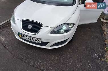 Хэтчбек SEAT Leon 2010 в 