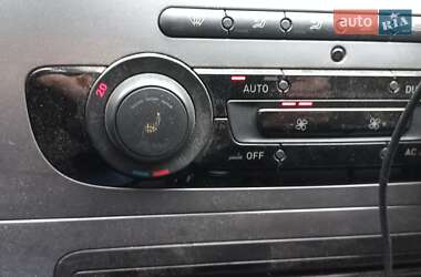 Хэтчбек SEAT Leon 2010 в 