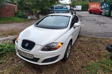 Хэтчбек SEAT Leon 2010 в Киеве