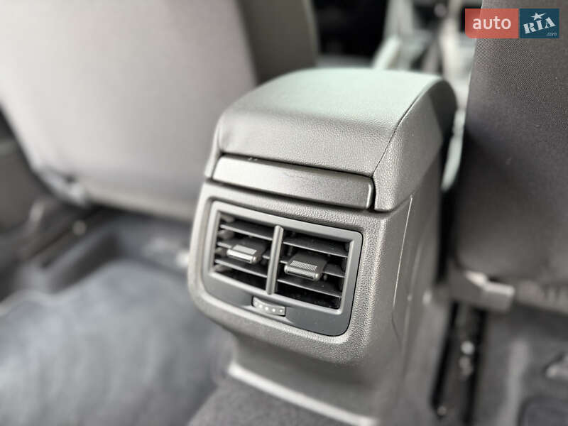 Хэтчбек SEAT Leon 2019 в Днепре