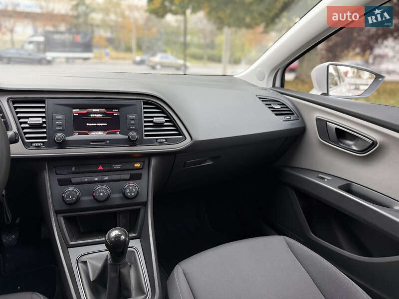 Хэтчбек SEAT Leon 2019 в Днепре