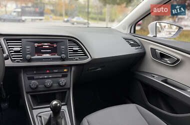 Хэтчбек SEAT Leon 2019 в 