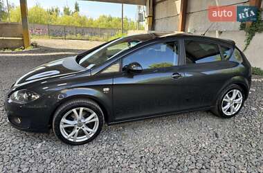 Хэтчбек SEAT Leon 2010 в 