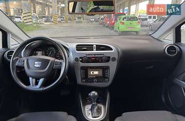 Хэтчбек SEAT Leon 2010 в 