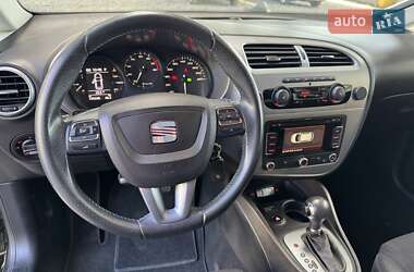 Хэтчбек SEAT Leon 2010 в 