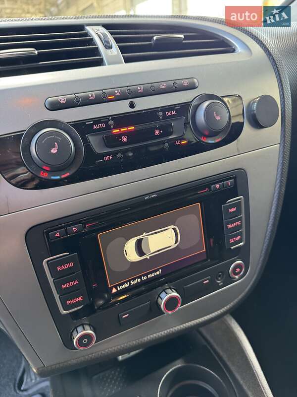Хэтчбек SEAT Leon 2010 в Луцке