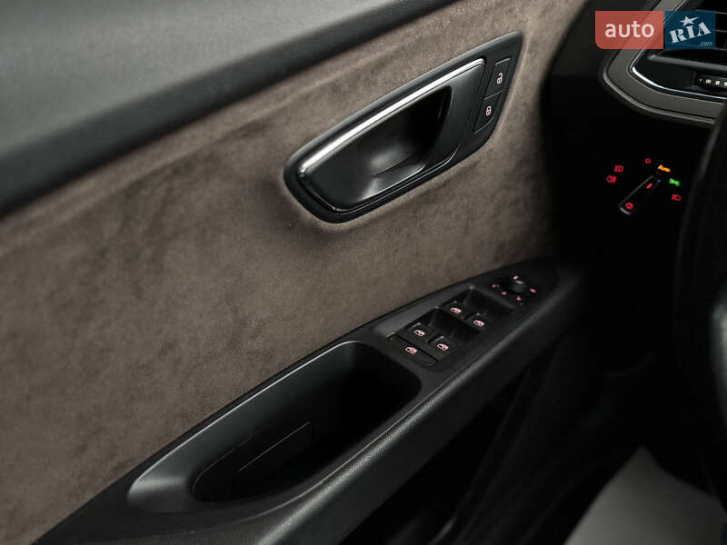Универсал SEAT Leon 2016 в Киеве