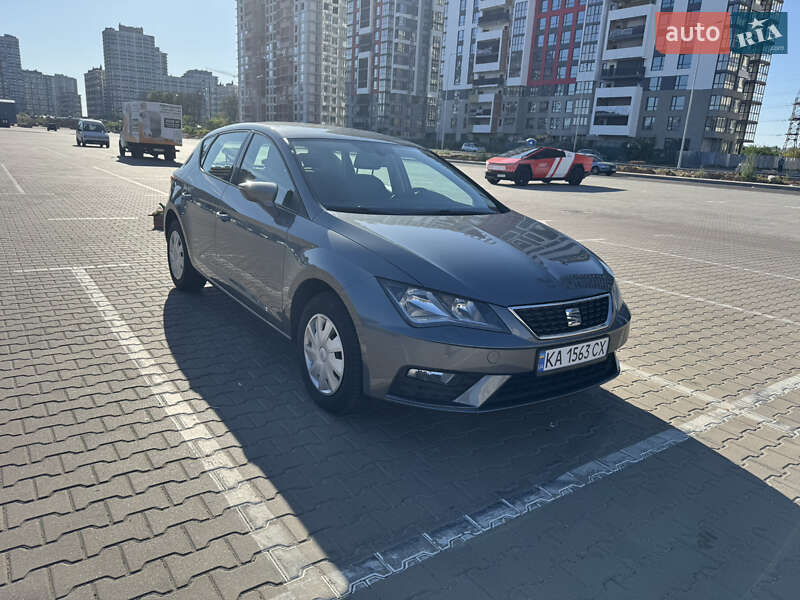 Хэтчбек SEAT Leon 2017 в Киеве