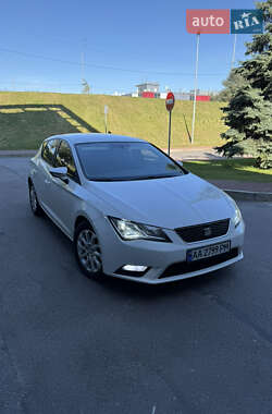 Хэтчбек SEAT Leon 2013 в 