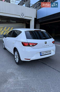 Хэтчбек SEAT Leon 2013 в 