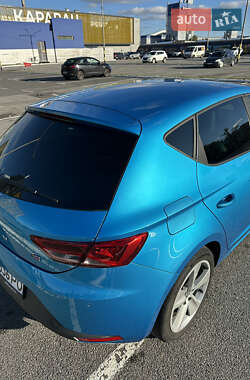 Хэтчбек SEAT Leon 2013 в 