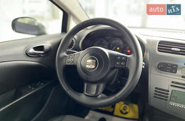 Хэтчбек SEAT Leon 2006 в 
