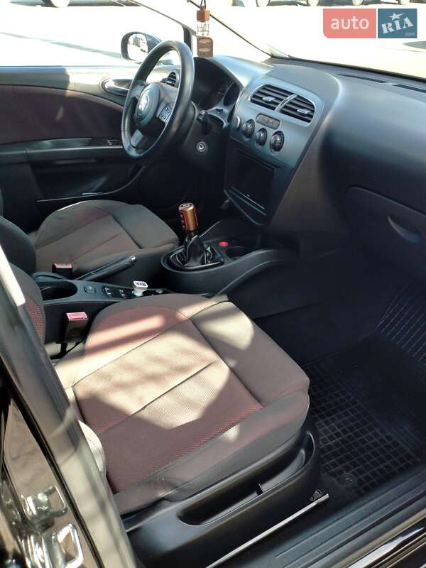 Хетчбек SEAT Leon 2007 в Одесі фото 10 Хетчбек SEAT Leon 2007 в Одесі