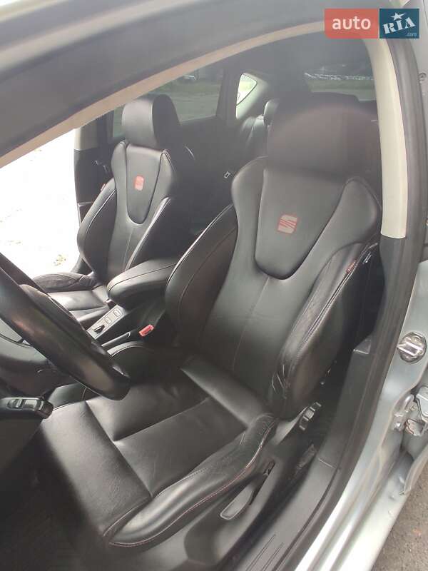 Хэтчбек SEAT Leon 2007 в Сокале