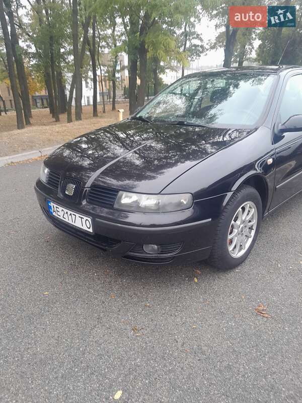 Хетчбек SEAT Leon 2004 в Дніпрі фото 3 Хетчбек SEAT Leon 2004 в Дніпрі